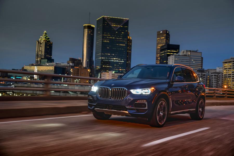  BMW X5 xDrive40i (G05) 2018 года  (NA) (фото 2 из 36)